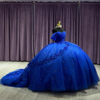 2024 Синие платья Quinceanera для сладких 15-летних сексуальных пышных бальных платьев с открытыми плечами кружевные аппликации бусины платья принцессы